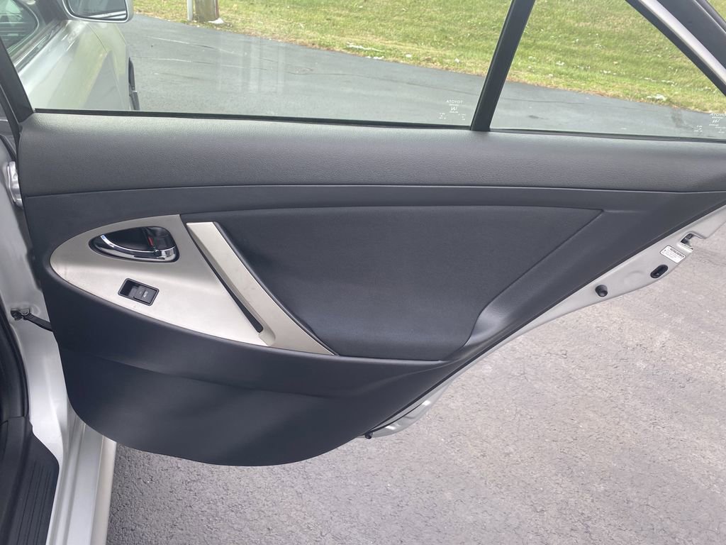 Used 2011 Toyota Camry SE w/ SE Extra-Value Pkg #1 FWD image 21