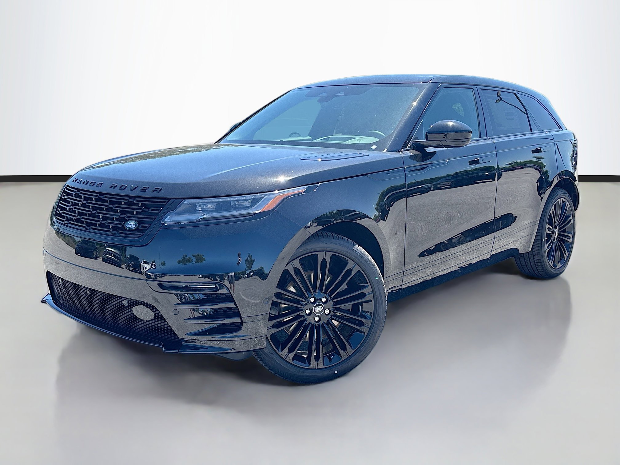 New 2026 Land Rover Range Rover Velar Dynamic SE AWD/4WD image 1