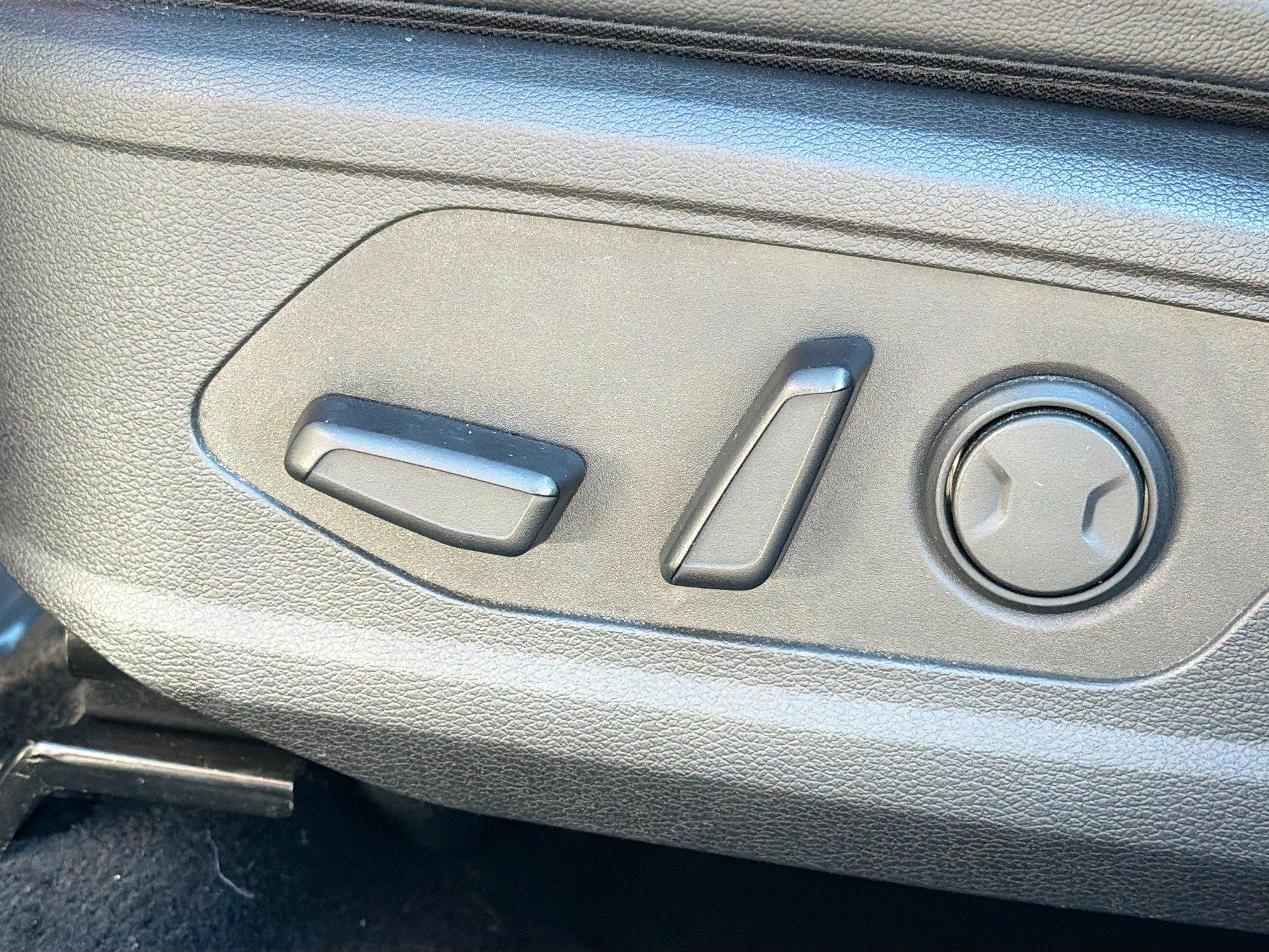 Used 2023 Kia Sportage SX image 25