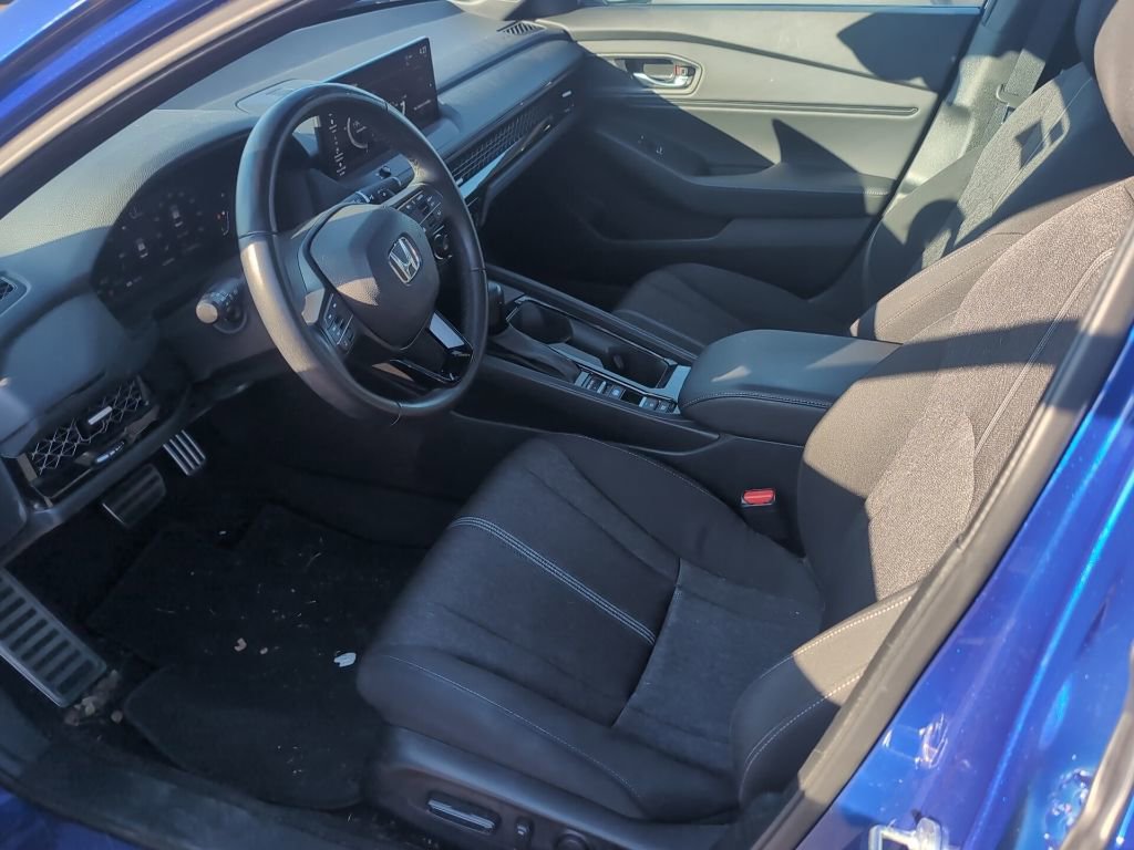 Used 2023 Honda Accord Sport image 11