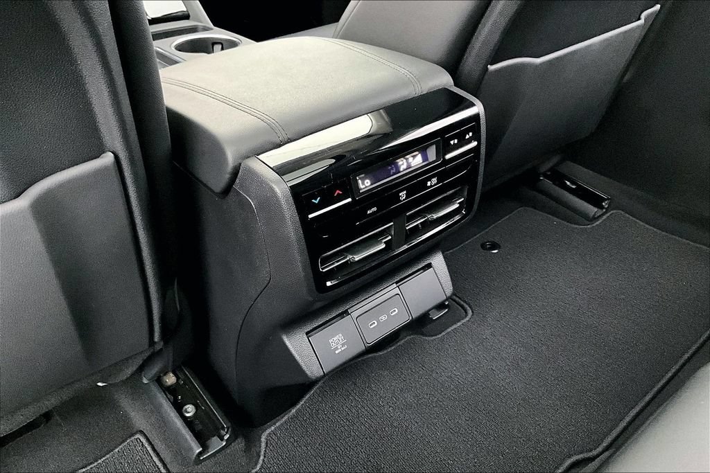 Certified 2025 Acura MDX FWD image 29