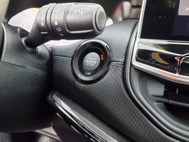 Used 2026 Jeep Compass Limited image 12