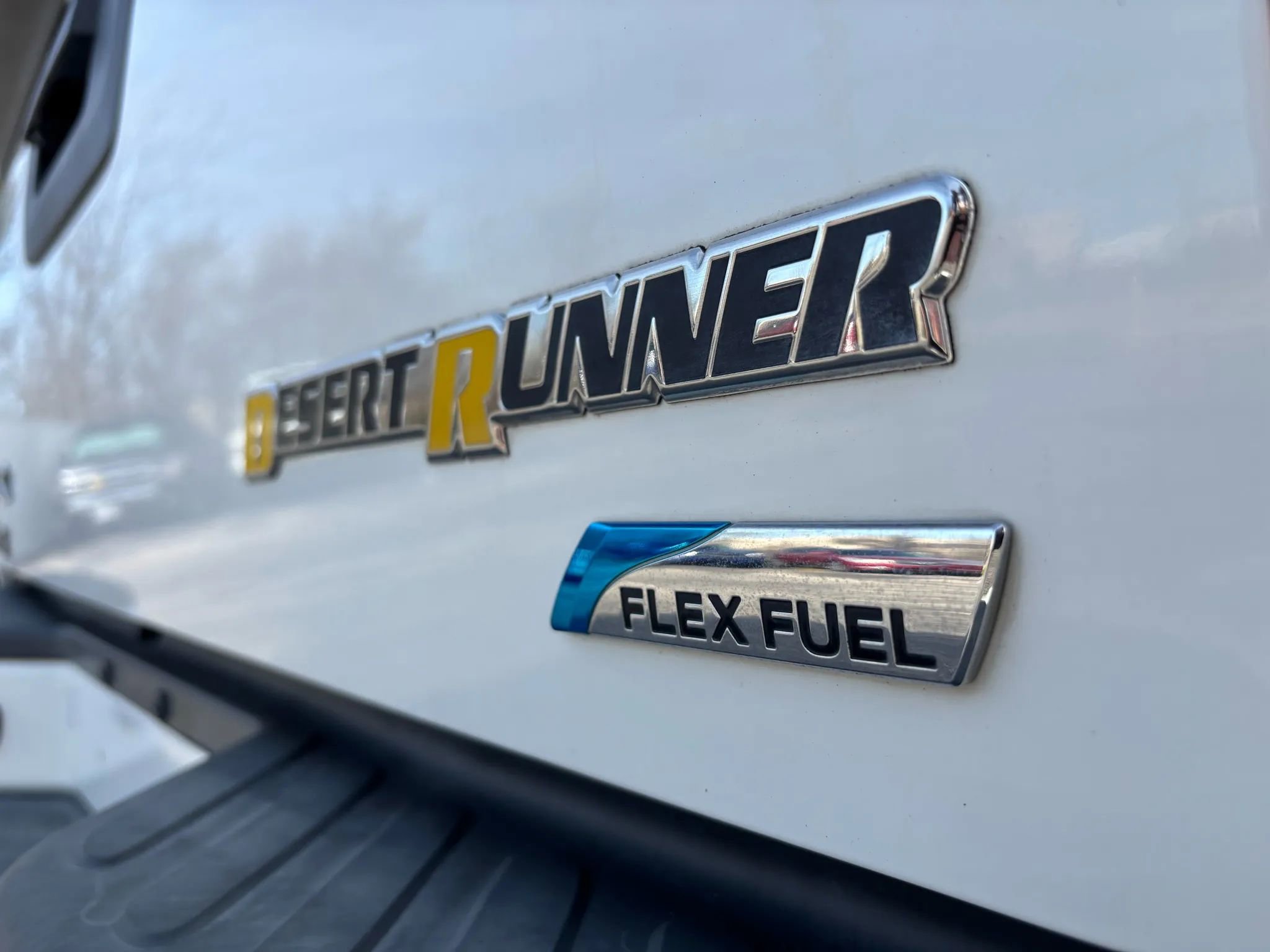 Used 2019 Nissan Frontier Desert Runner image 17