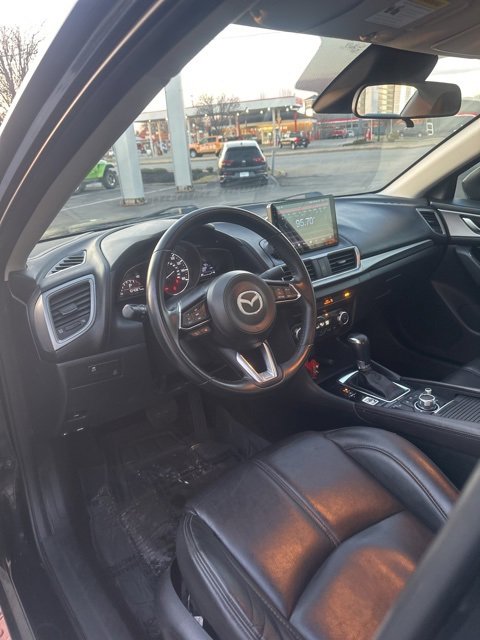 Used 2018 MAZDA MAZDA3 Touring image 25