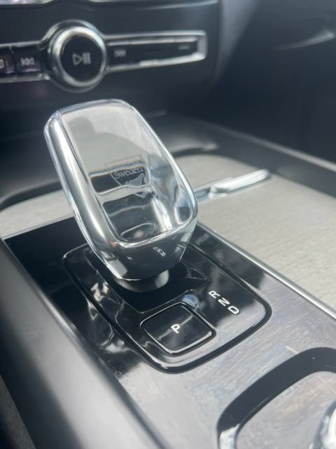 Certified 2025 Volvo XC60 B5 Ultra w/ Protection Package Premier AWD/4WD image 15