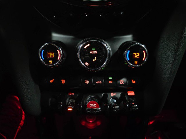 Used 2019 MINI Cooper S w/ Signature Upholstery Package FWD image 25