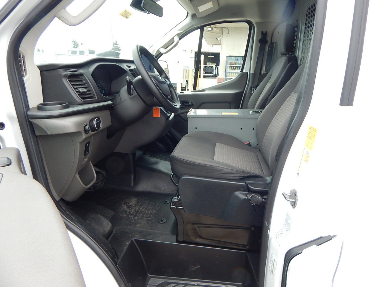 Used 2022 Ford Transit 250 Low Roof RWD image 18