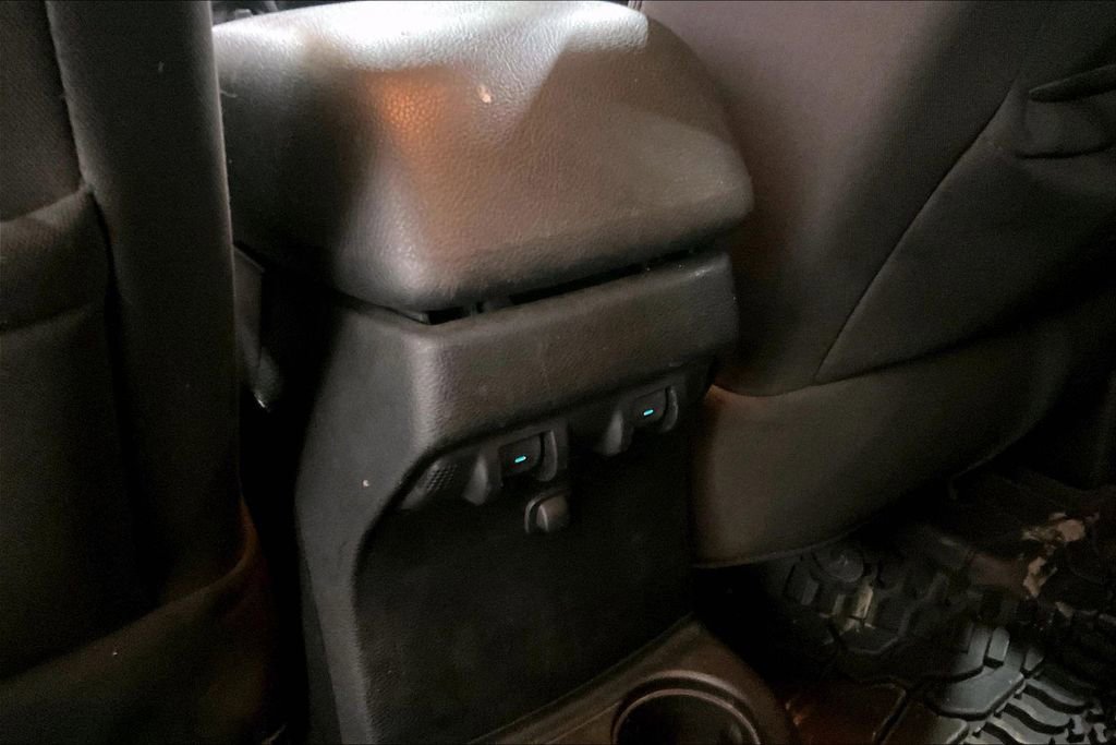 Used 2015 Jeep Wrangler Unlimited Sport w/ Power Convenience Group image 30