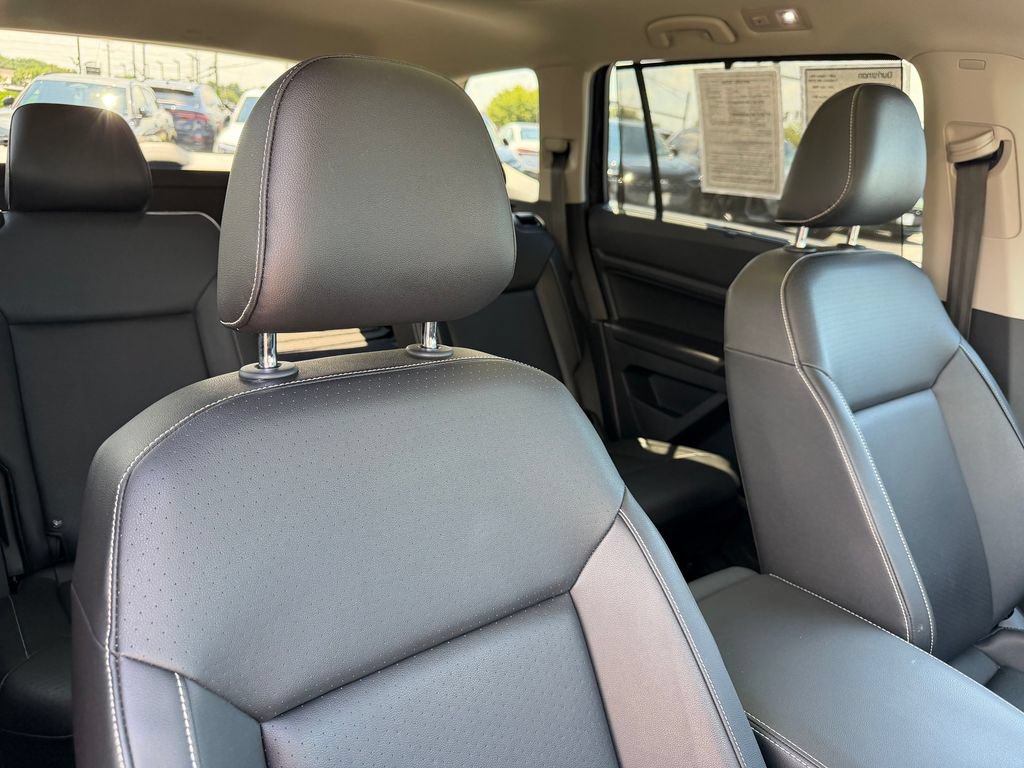 Used 2021 Volkswagen Atlas SEL AWD/4WD image 16