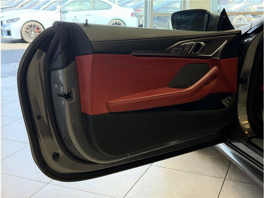 Used 2023 BMW 840i Coupe w/ Driving Assistance Package RWD image 10