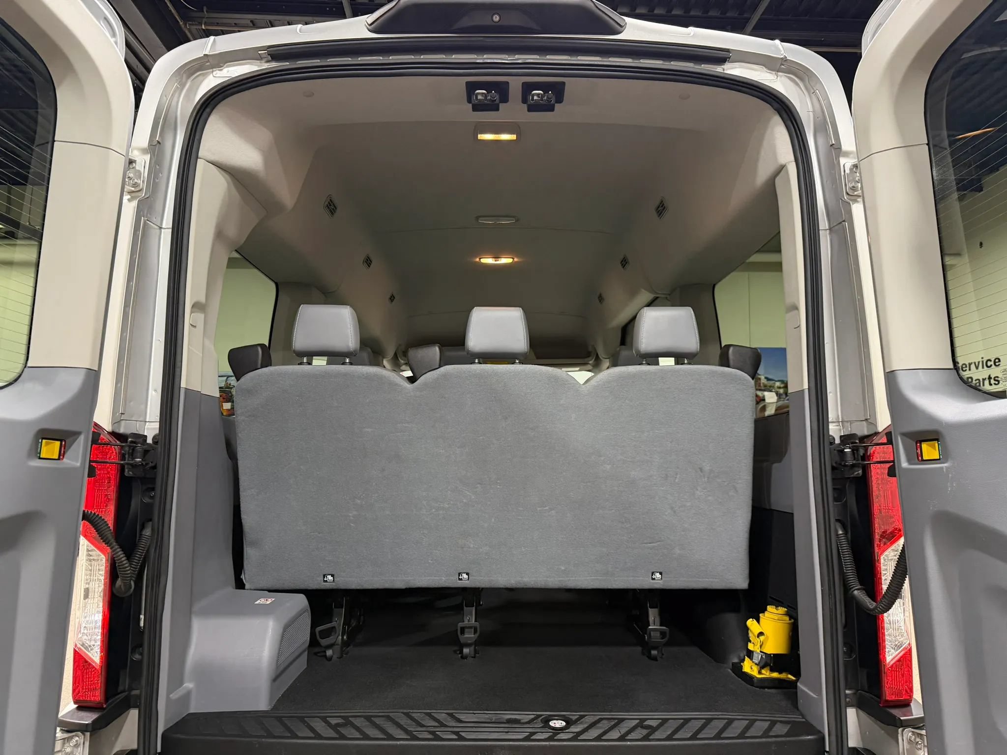 Used 2019 Ford Transit 150 XL RWD image 26