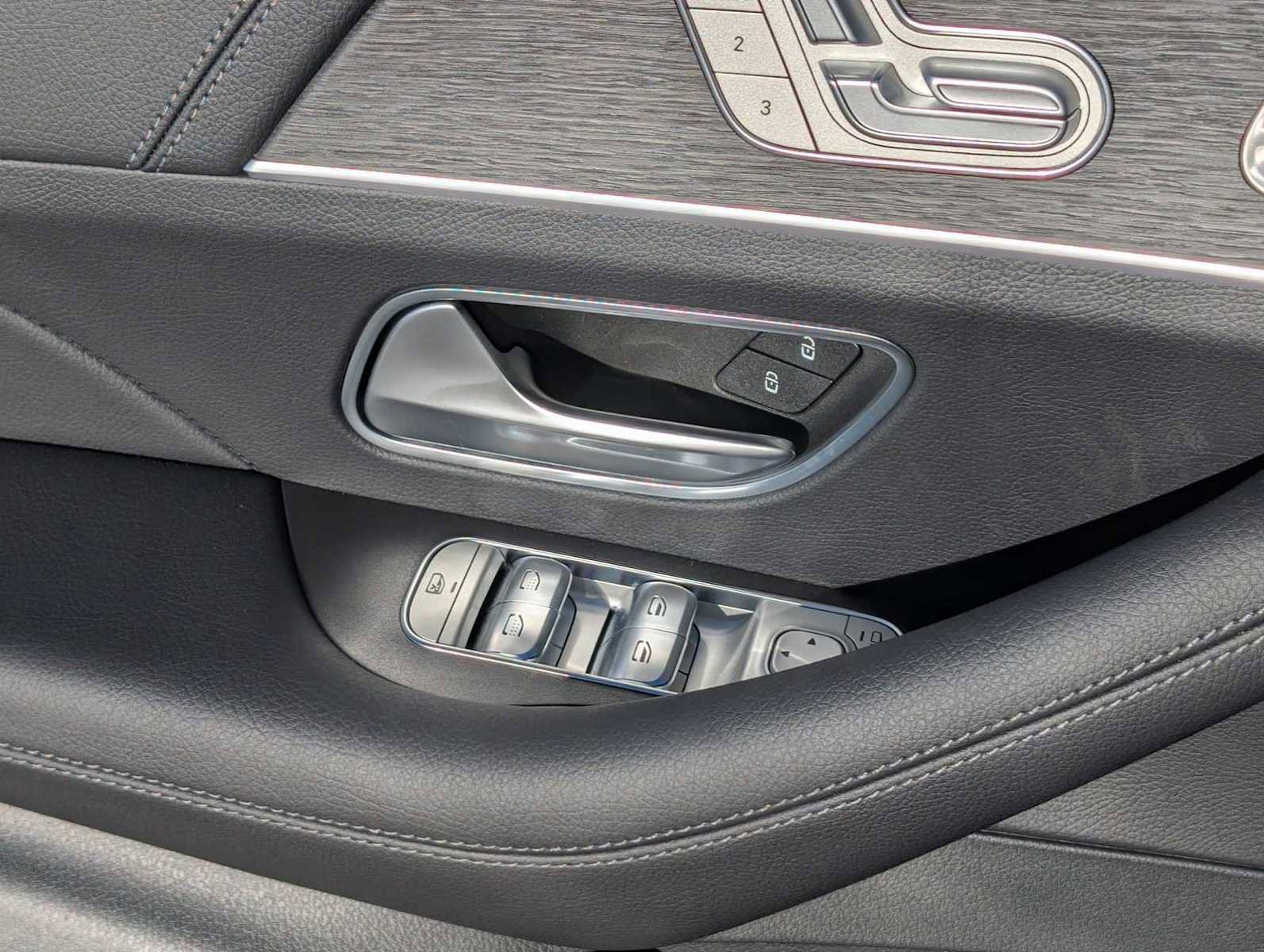 New 2026 Mercedes-Benz GLE 450 4MATIC image 18