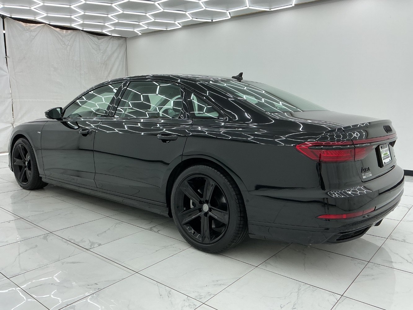 Used 2021 Audi A8 L 3.0T w/ Executive Plus Package AWD/4WD image 12