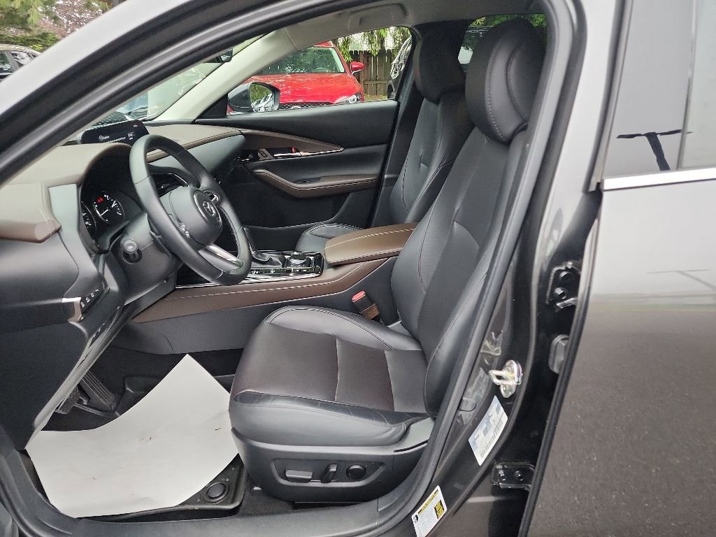 Certified 2022 MAZDA CX-30 2.5 Turbo w/ Premium Plus Pkg AWD/4WD image 16