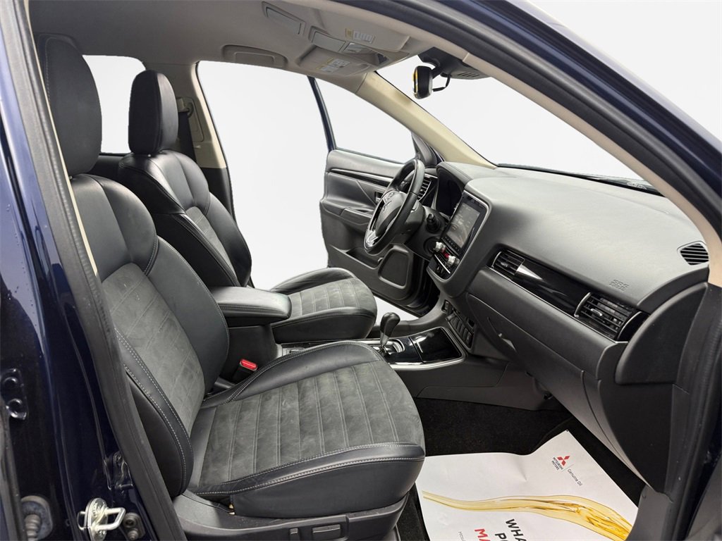 Used 2020 Mitsubishi Outlander SE image 24