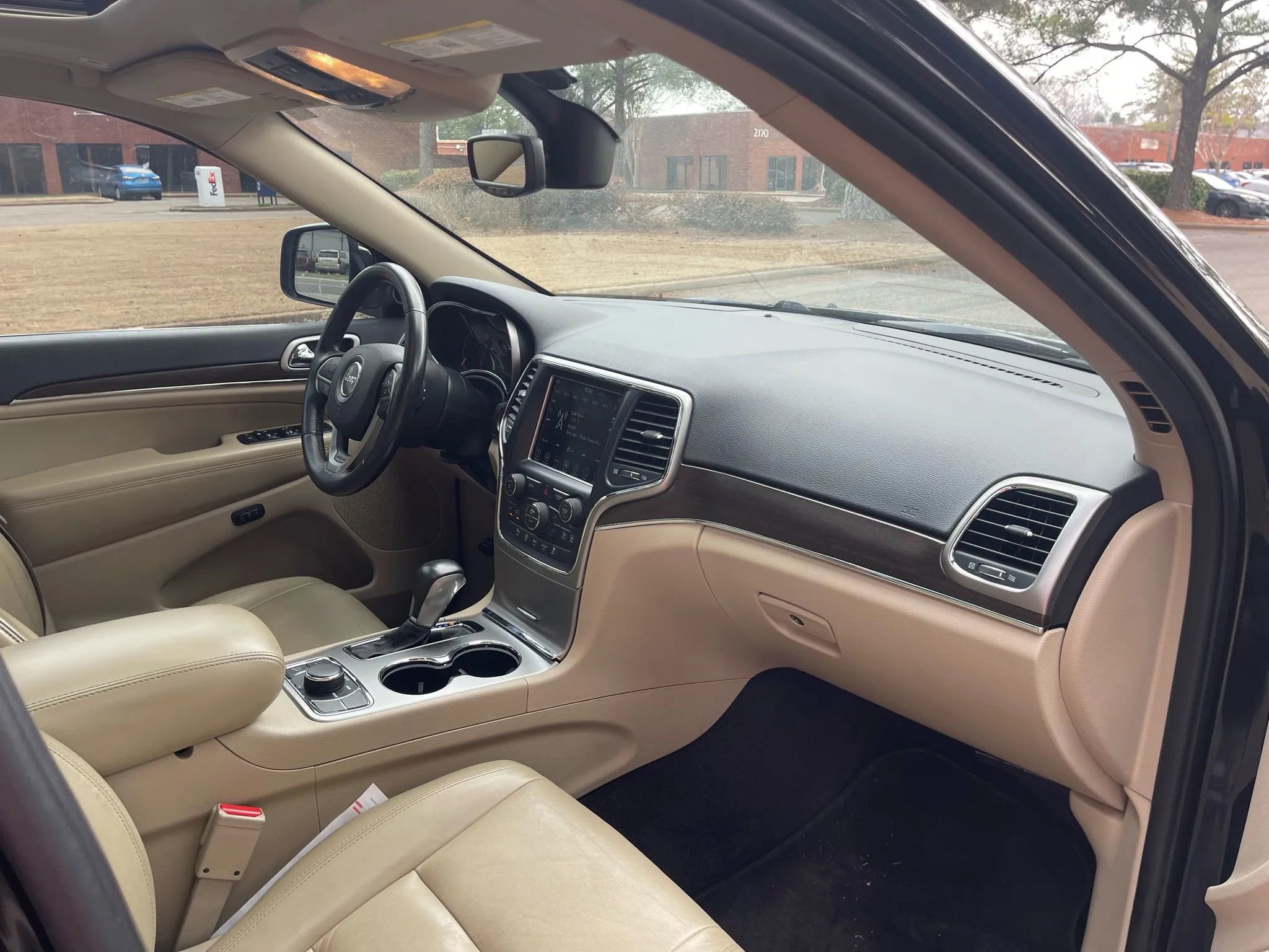 Used 2018 Jeep Grand Cherokee Limited image 14