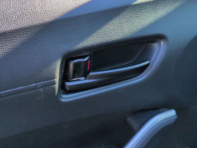 Used 2023 Toyota Corolla Cross LE image 13