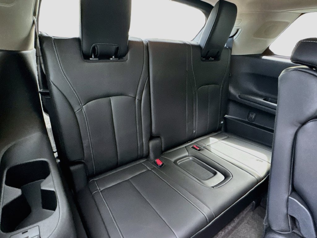 Used 2027 INFINITI QX60 Luxe w/ Cargo Package FWD image 30