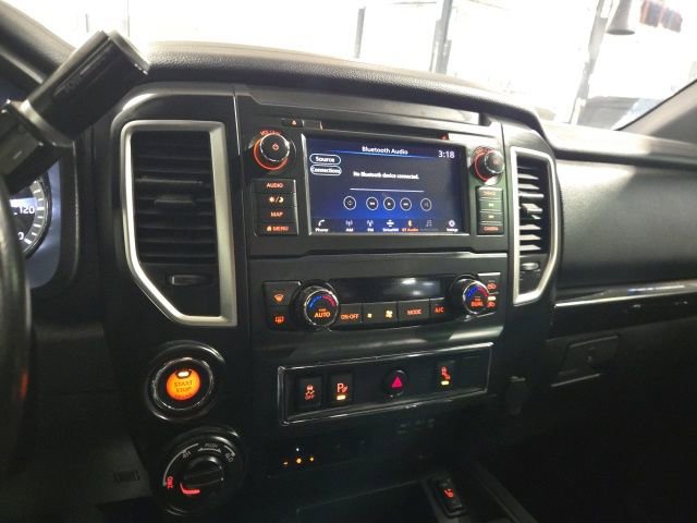 Used 2019 Nissan Titan SV w/ SV Convenience Package image 15