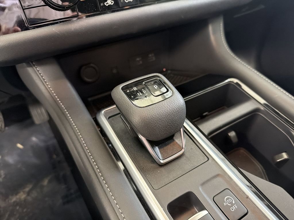 Certified 2024 Nissan Pathfinder SL image 32