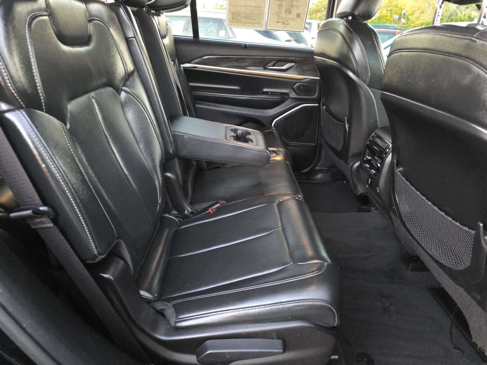 Used 2022 Jeep Grand Cherokee L Limited w/ Luxury Tech Group II image 31