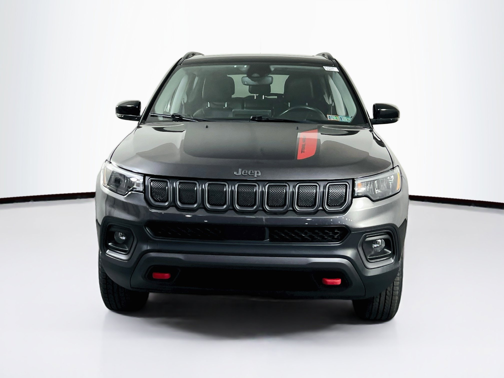 Used 2022 Jeep Compass Trailhawk w/ Sun and Sound Group AWD/4WD image 2