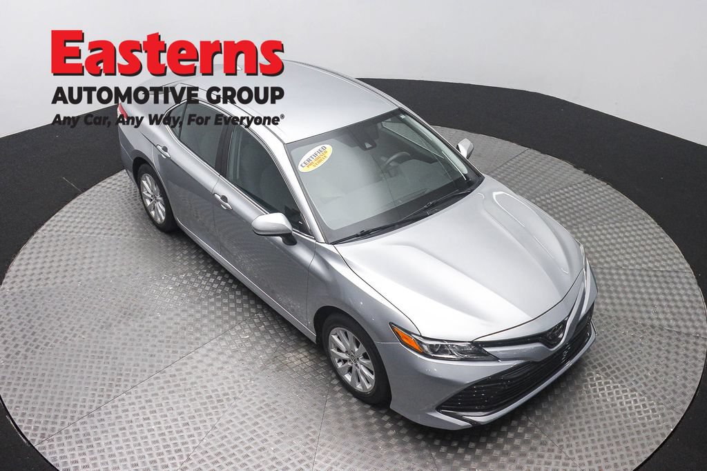 Used 2020 Toyota Camry LE FWD image 3