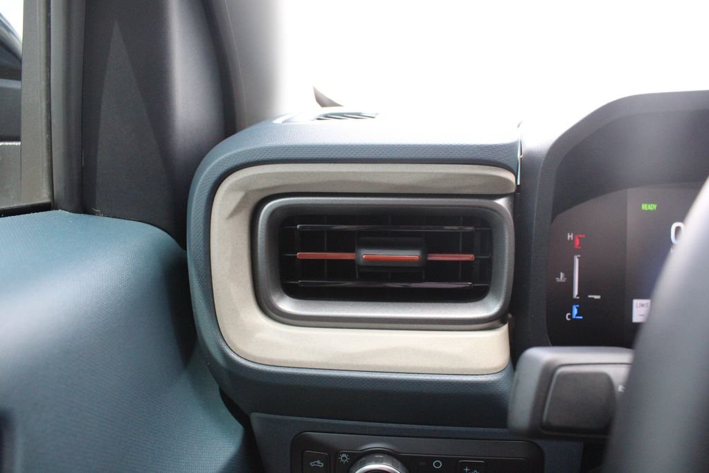 New 2026 Ford Maverick Lariat w/ 4K Tow Package AWD/4WD image 8