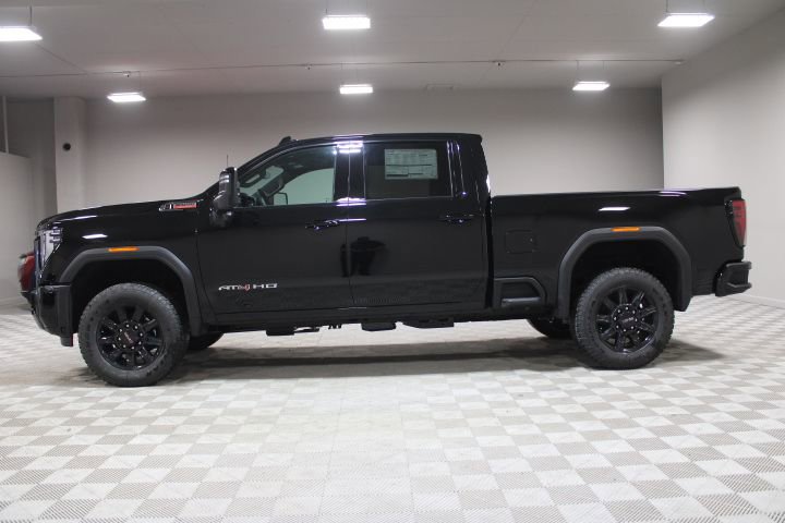 New 2026 GMC Sierra 2500 AT4 w/ Technology Package image 8