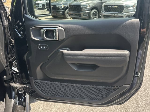 New 2026 Jeep Gladiator Sport AWD/4WD image 14