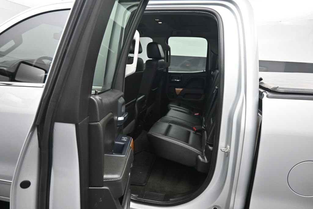 Used 2018 Chevrolet Silverado 2500 LTZ w/ LTZ Plus Package AWD/4WD image 32