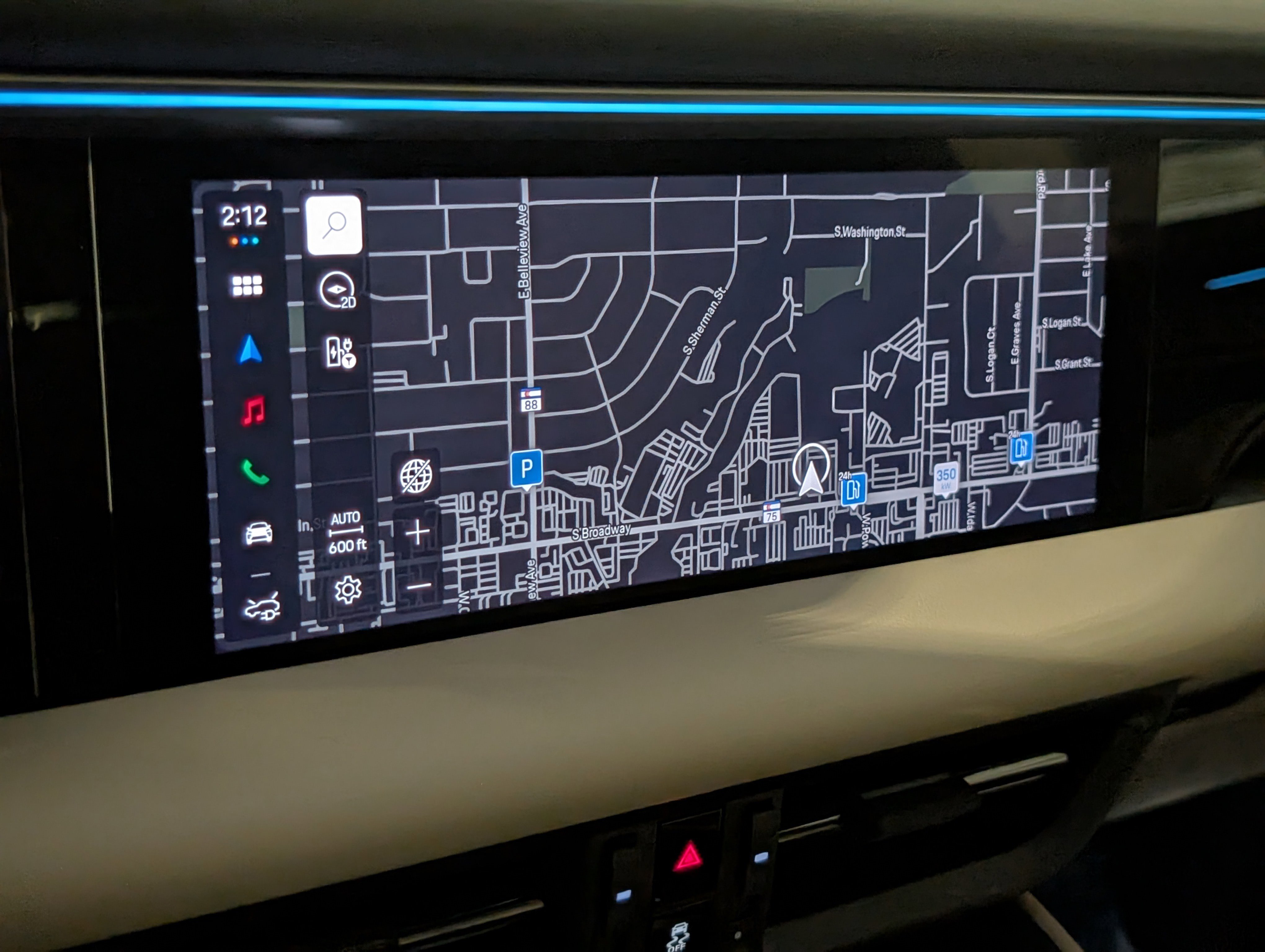 New 2026 Porsche Macan 4 Electric image 33