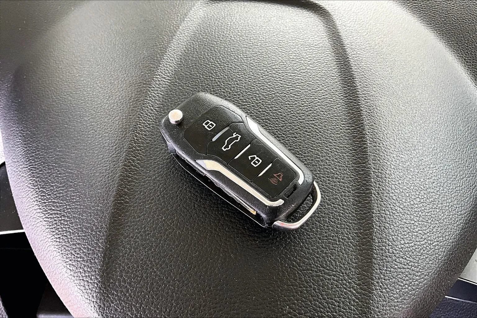 Used 2018 Ford Escape SEL FWD image 31