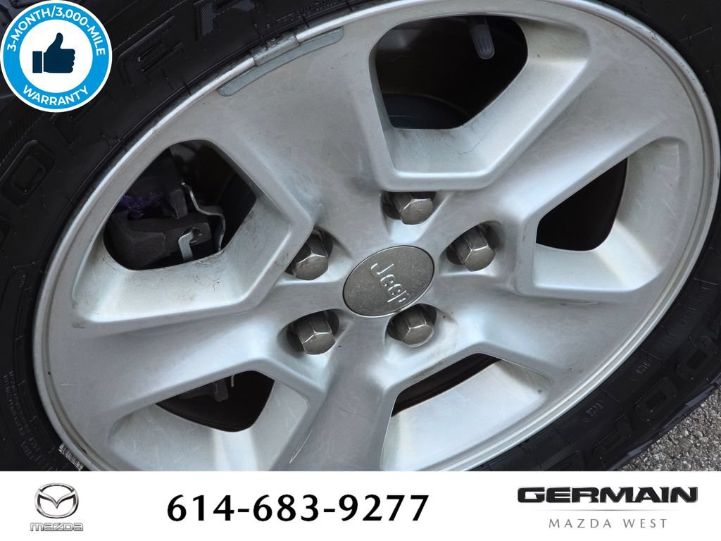 Used 2015 Jeep Grand Cherokee Laredo w/ Quick Order Package 23E AWD/4WD image 14