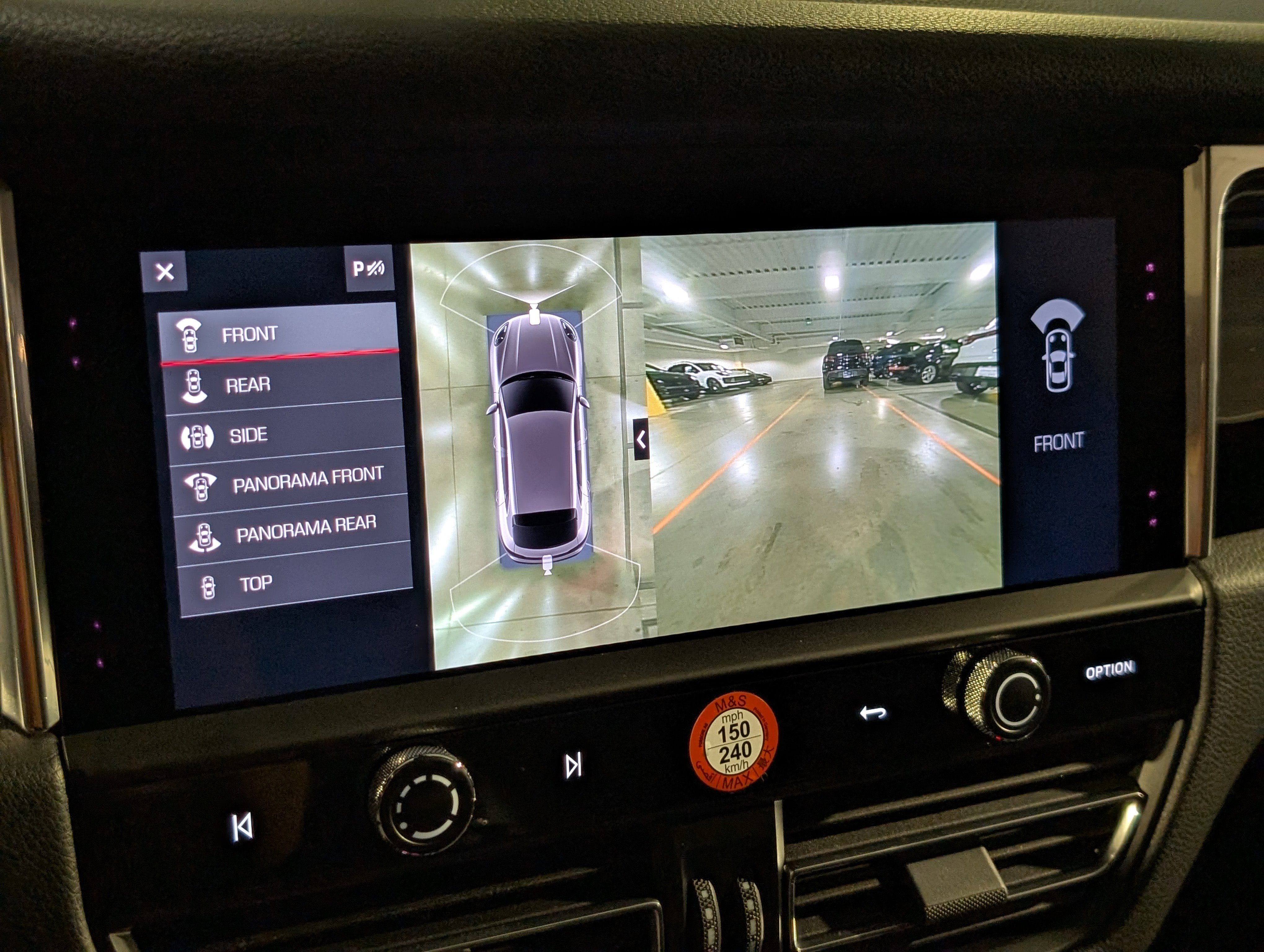 Certified 2025 Porsche Macan image 38