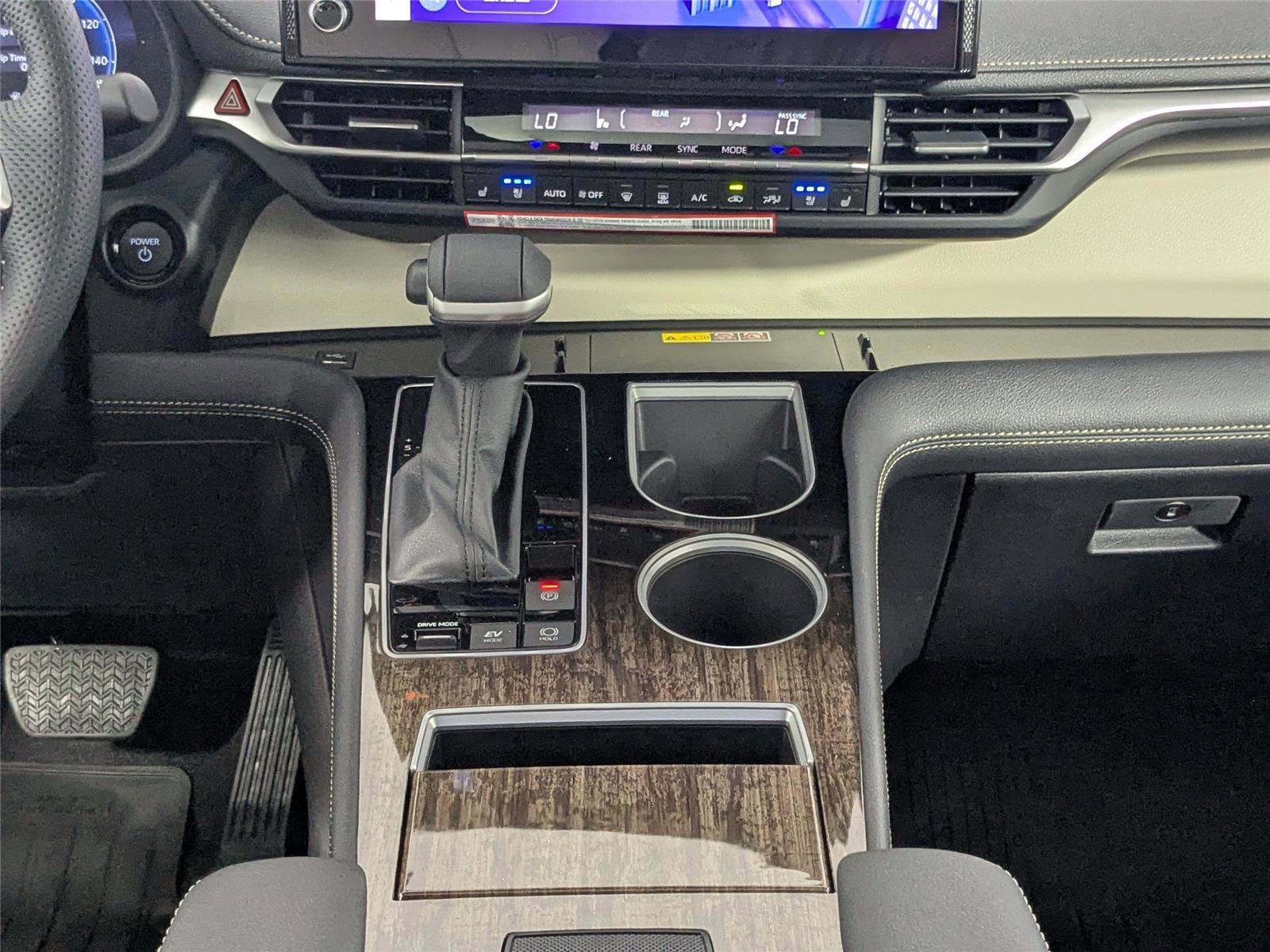 New 2026 Toyota Sienna Platinum image 29