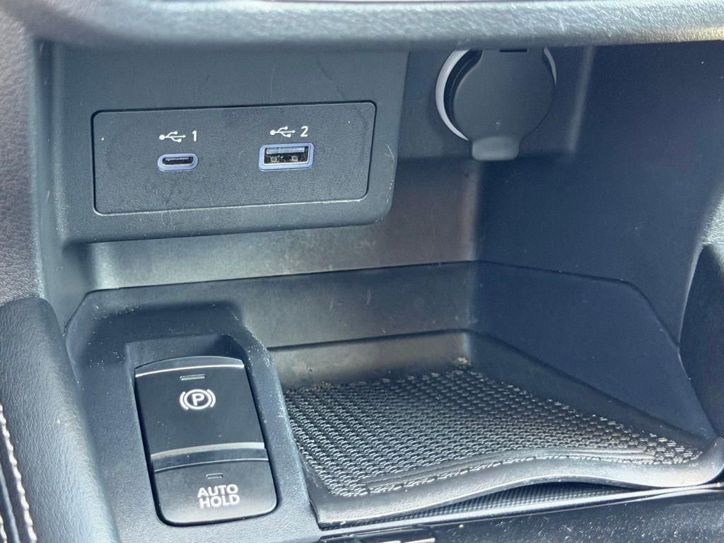 Used 2024 Nissan Kicks SV FWD image 20