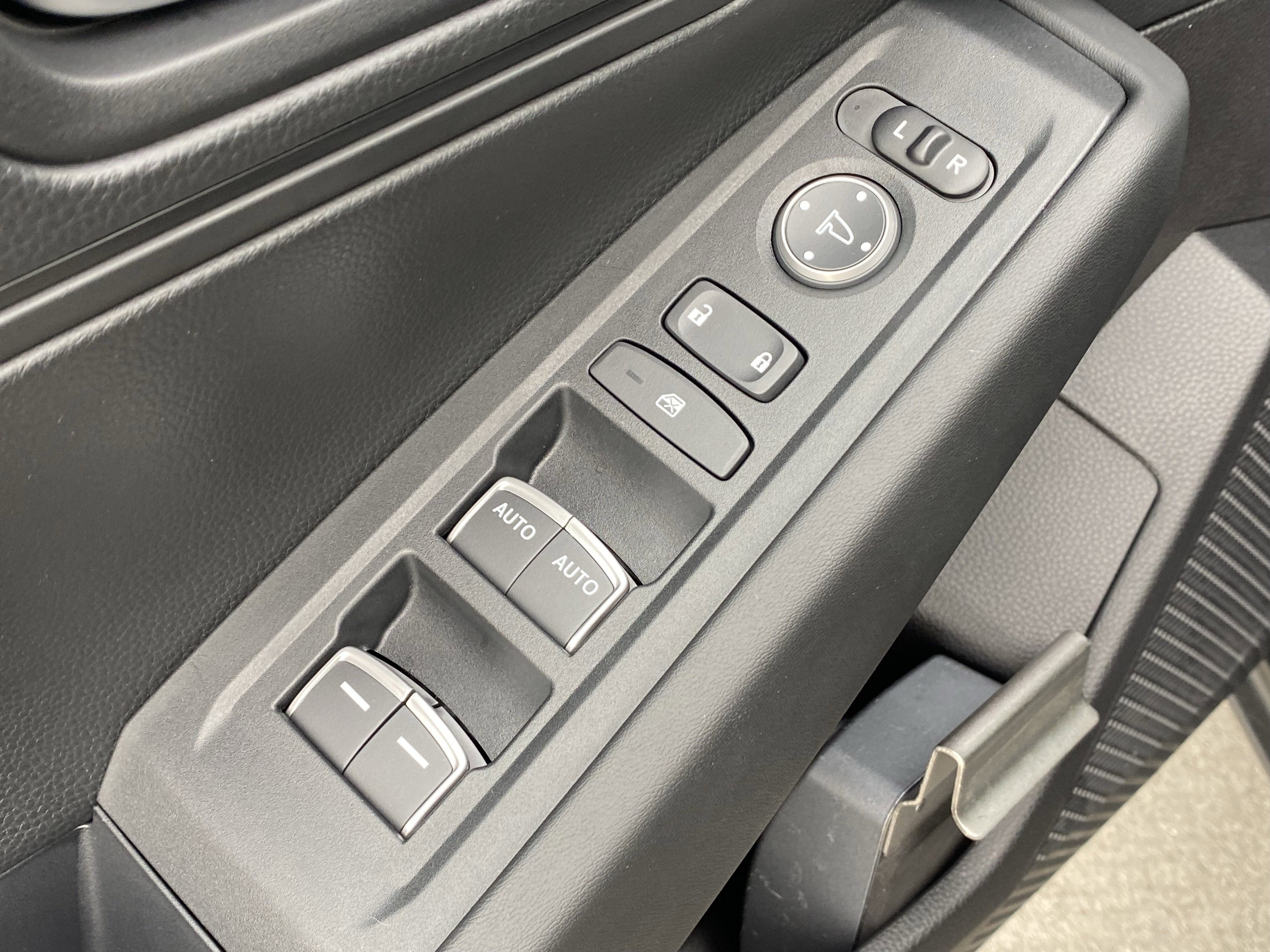 Used 2025 Honda Accord LX image 18