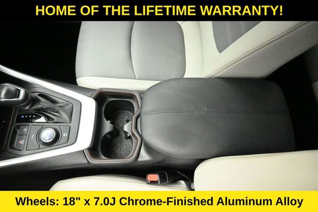Used 2021 Toyota RAV4 Limited AWD/4WD image 29