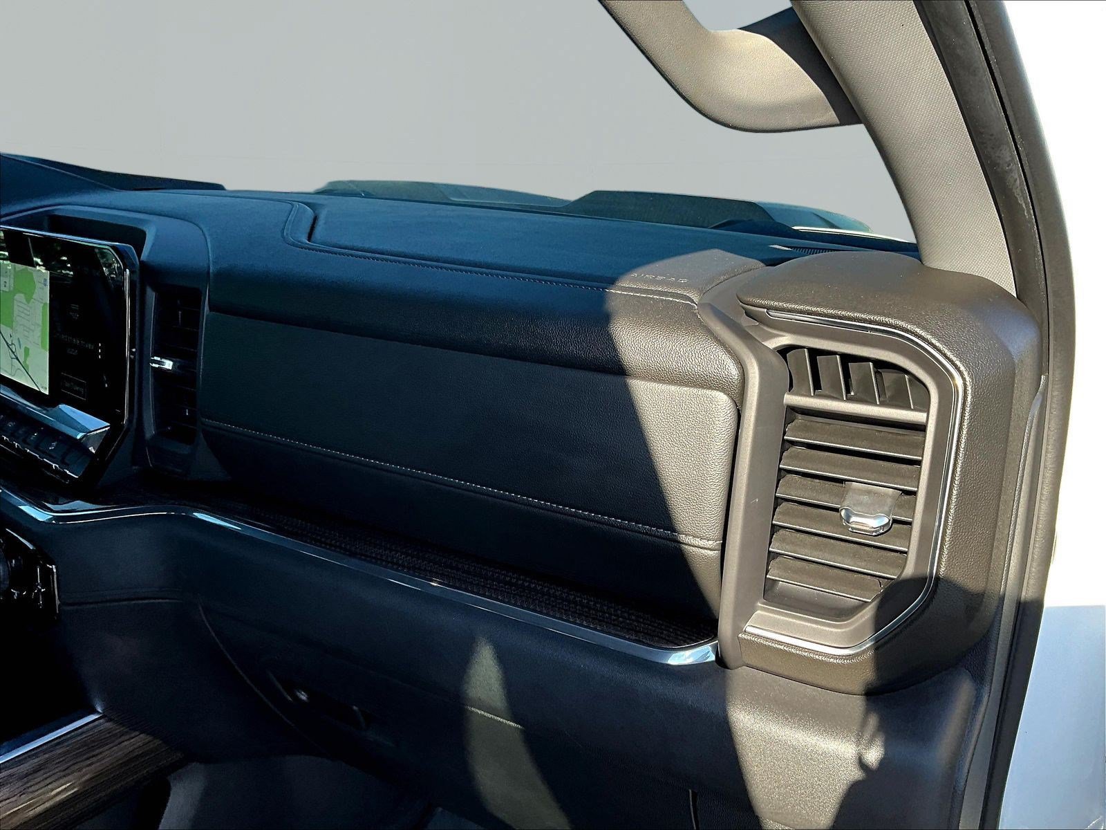 Used 2024 Chevrolet Silverado 1500 LT Trail Boss w/ Convenience Package II AWD/4WD image 26