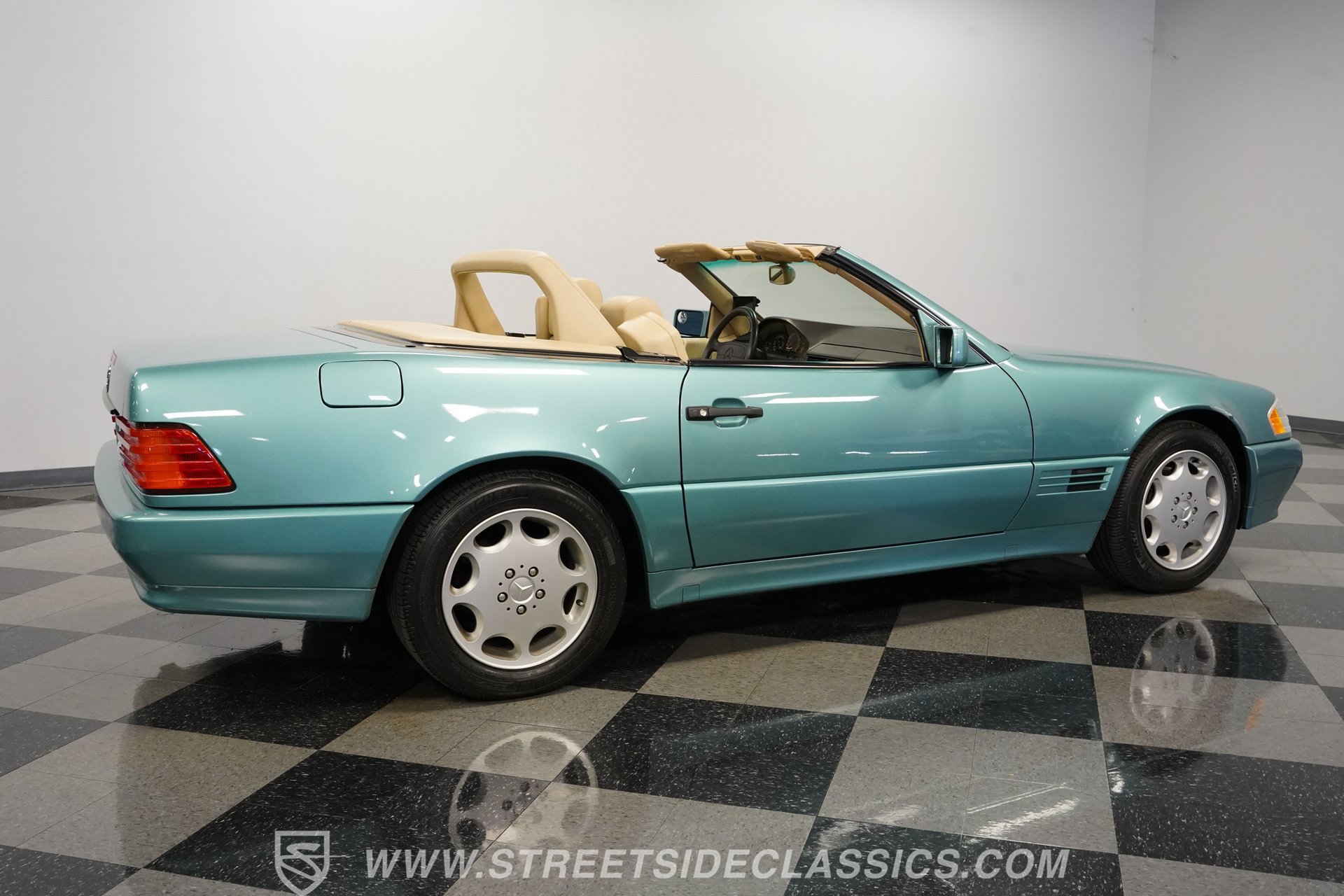 Used 1995 Mercedes-Benz SL 320 image 14