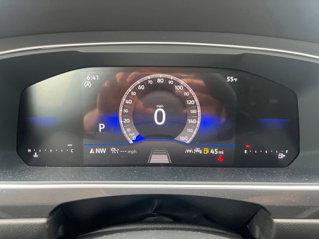 Certified 2024 Volkswagen Tiguan SE R-Line FWD image 21