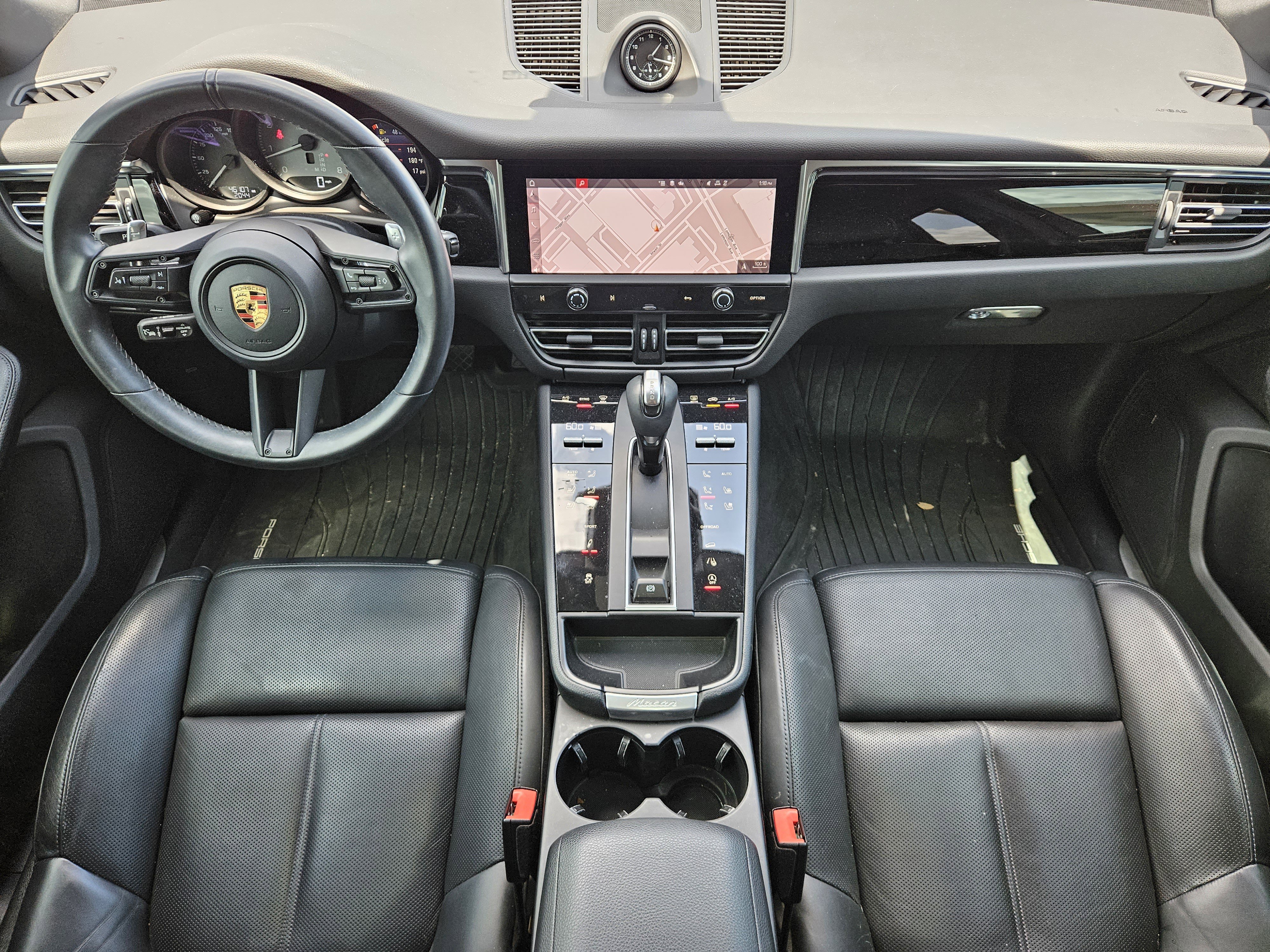 Used 2023 Porsche Macan S image 24