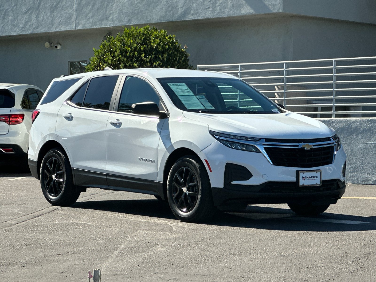 Used 2022 Chevrolet Equinox LS w/ LS Convenience Package FWD image 8