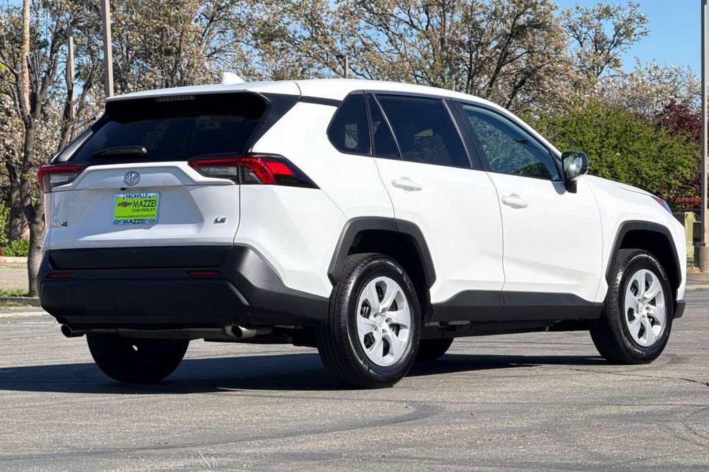 Used 2025 Toyota RAV4 LE image 11