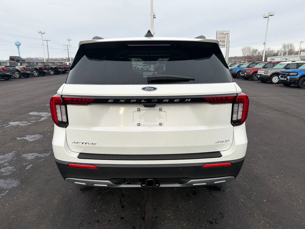 New 2026 Ford Explorer Active w/ Active Comfort Package image 4