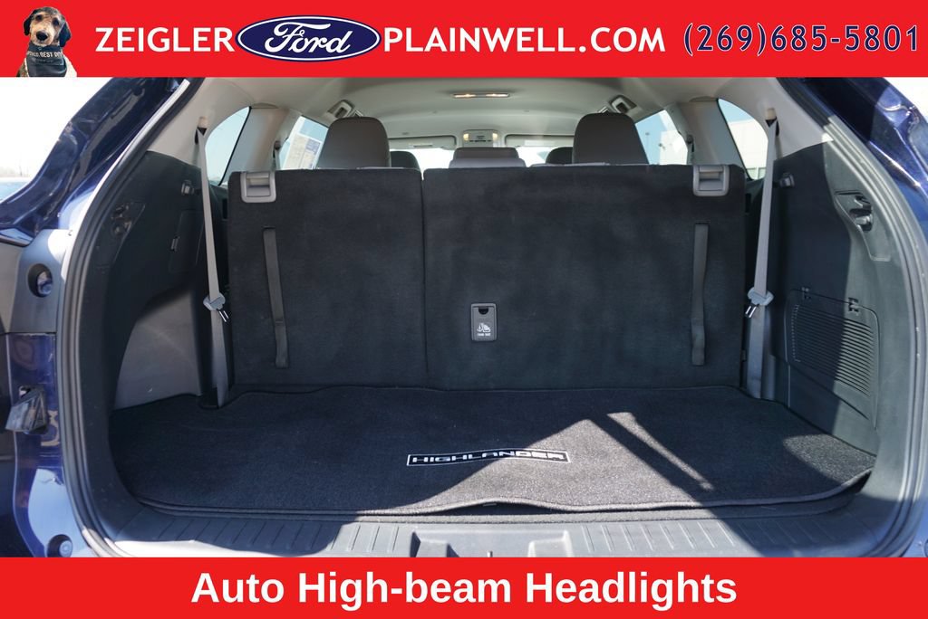 Used 2022 Toyota Highlander LE AWD/4WD image 10