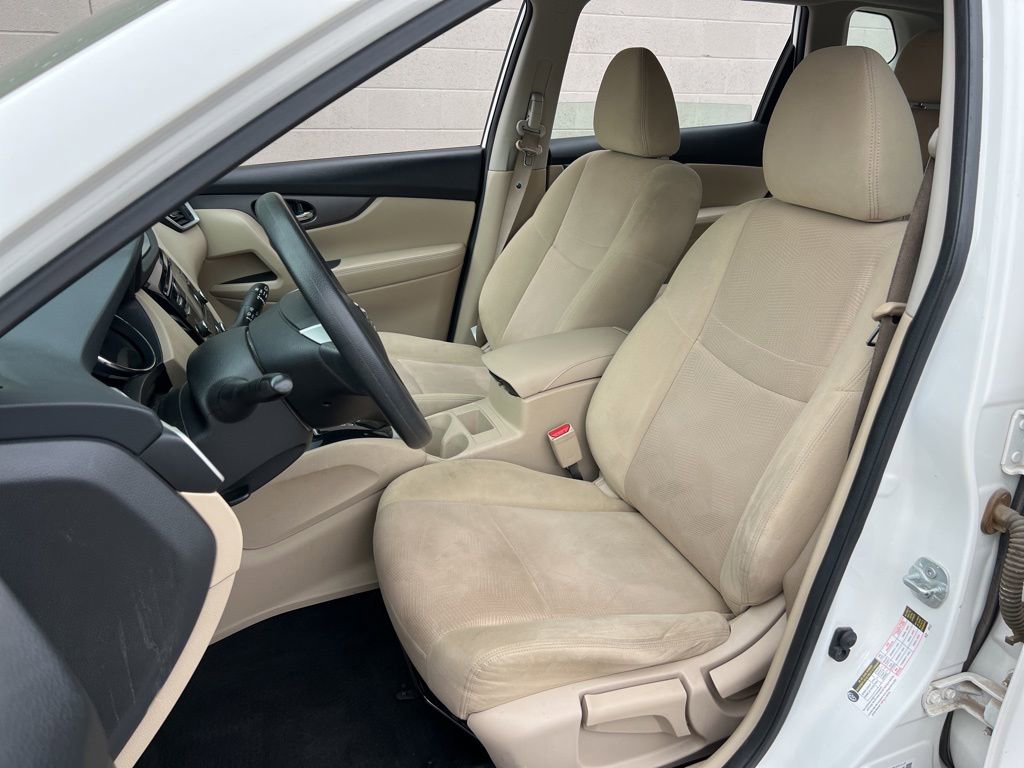 Used 2016 Nissan Rogue S image 22