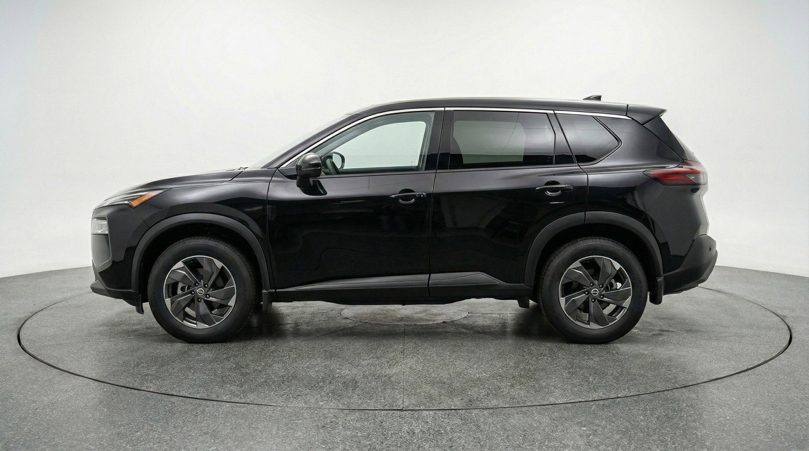 Used 2025 Nissan Rogue SV AWD/4WD image 5