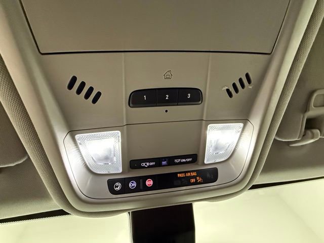 Used 2023 GMC Terrain SLT image 36